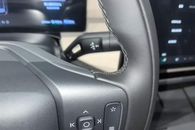 Used Volvo XC70 Plug-in Hybrid 2026 Model Four-Wheel Drive Long-Range Ultra Gear Lever
