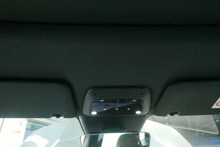 Used Volvo XC70 Plug-in Hybrid 2026 Model Four-Wheel Drive Long-Range Core Headliner