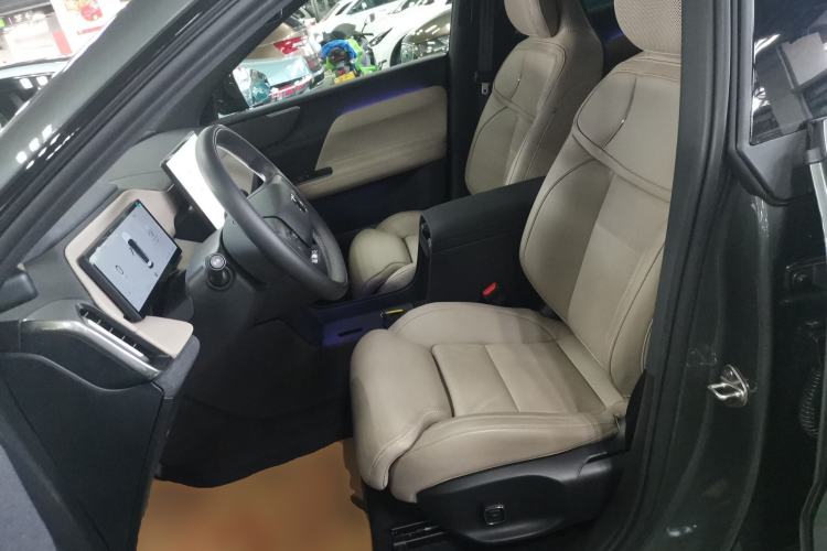 Used Volvo XC70 Plug-in Hybrid 2026 Model Four-Wheel Drive Long-Range Ultra Left Front Seat