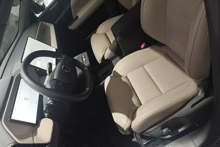 Used Volvo XC70 Plug-in Hybrid 2026 Model Four-Wheel Drive Long-Range Ultra Left Front Seat