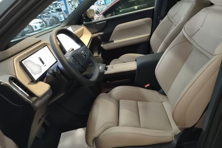 Used Volvo XC70 Plug-in Hybrid 2026 Model Four-Wheel Drive Long-Range Ultra Left Front Seat