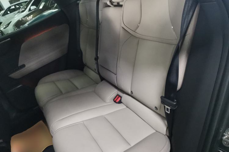 Used Volvo XC70 Plug-in Hybrid 2026 Model Four-Wheel Drive Long-Range Ultra Left Rear Seat