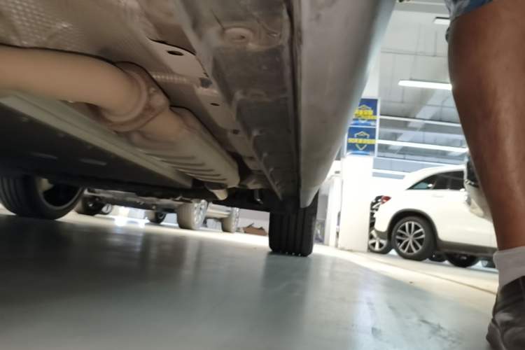 Used Volvo XC70 Plug-in Hybrid 2026 Model Four-Wheel Drive Long-Range Ultra Left Side Sill