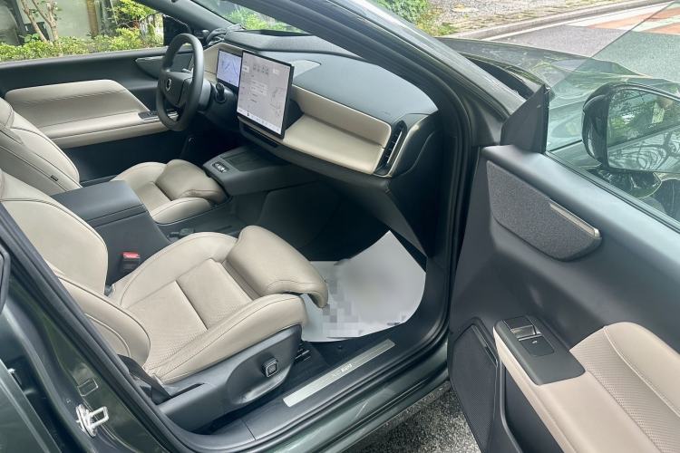 Used Volvo XC70 Plug-in Hybrid 2026 Model Four-Wheel Drive Long-Range Ultra Right Front Seat