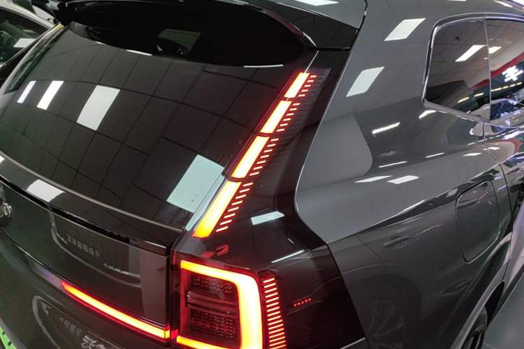 Used Volvo XC70 Plug-in Hybrid 2026 Model Four-Wheel Drive Long-Range Ultra Right Rear Taillight