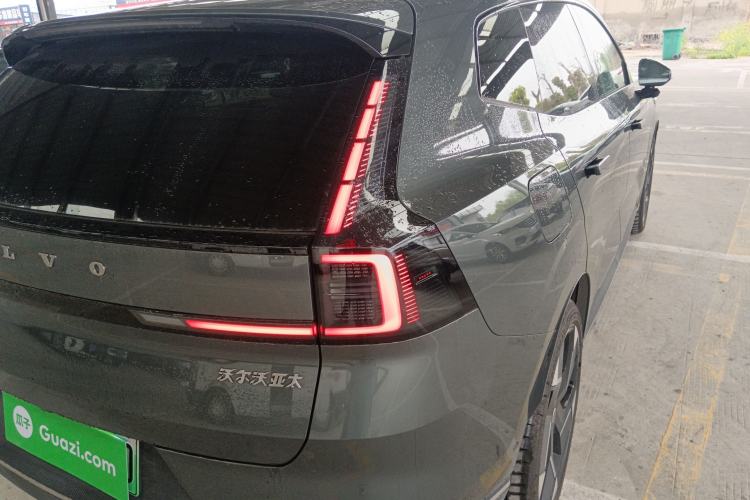 Used Volvo XC70 Plug-in Hybrid 2026 Model Four-Wheel Drive Long-Range Ultra Right Rear Taillight