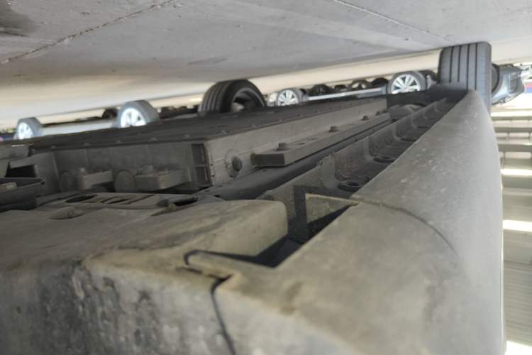 Used Volvo XC70 Plug-in Hybrid 2026 Model Four-Wheel Drive Long-Range Ultra Right Side Sill