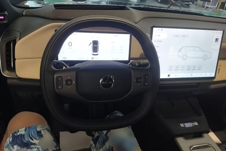 Used Volvo XC70 Plug-in Hybrid 2026 Model Four-Wheel Drive Long-Range Ultra Steering Wheel