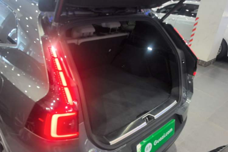 Used Volvo XC70 Plug-in Hybrid 2026 Model Four-Wheel Drive Long-Range Ultra Trunk