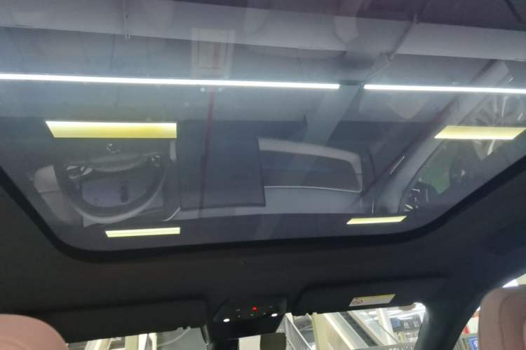 Used Volvo XC70 Plug-in Hybrid 2026 Model Four-Wheel Drive Long-Range Ultra Headliner