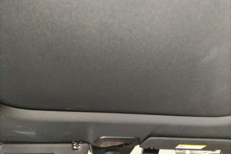 Used Volvo XC70 Plug-in Hybrid 2026 Model Four-Wheel Drive Long-Range Core Headliner