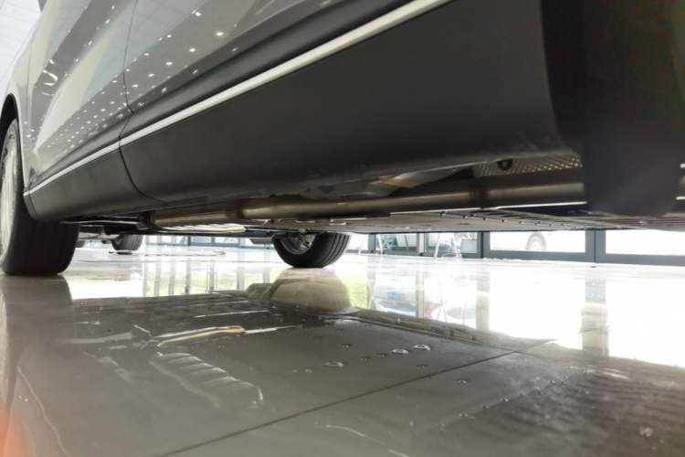 Used Volvo XC70 Plug-in Hybrid 2026 Model Two-Wheel Drive Long-Range Core Left Side Sill