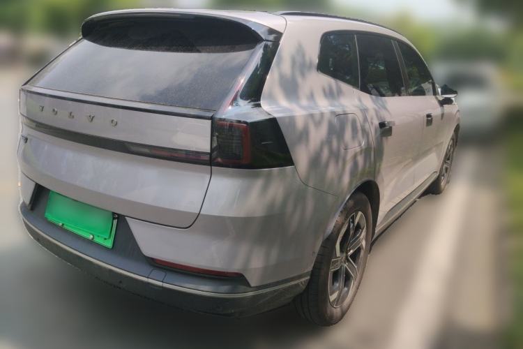 Used Volvo XC70 Plug-in Hybrid 2026 Model Four-Wheel Drive Long-Range Core Rear Right 45 Deg