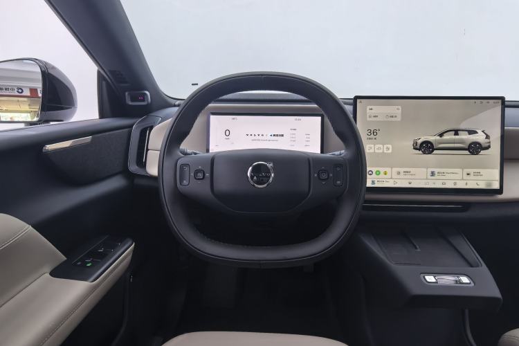 Used Volvo XC70 Plug-in Hybrid 2026 Model Four-Wheel Drive Long-Range Core Steering Wheel
