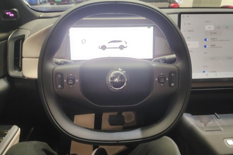 Used Volvo XC70 Plug-in Hybrid 2026 Model Four-Wheel Drive Long-Range Core Steering Wheel
