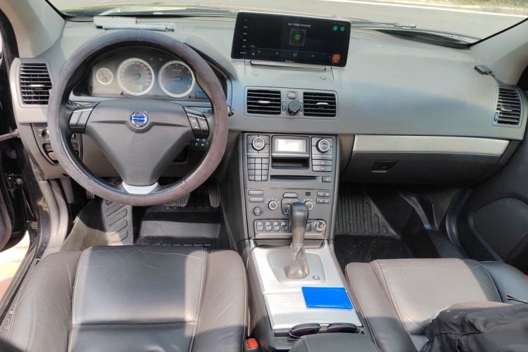 Used Volvo XC Classic 2014 T5 Luxury Edition Center Console