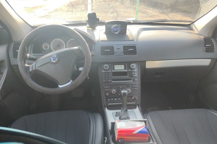 Used Volvo XC Classic 2014 T5 Luxury Edition Center Console