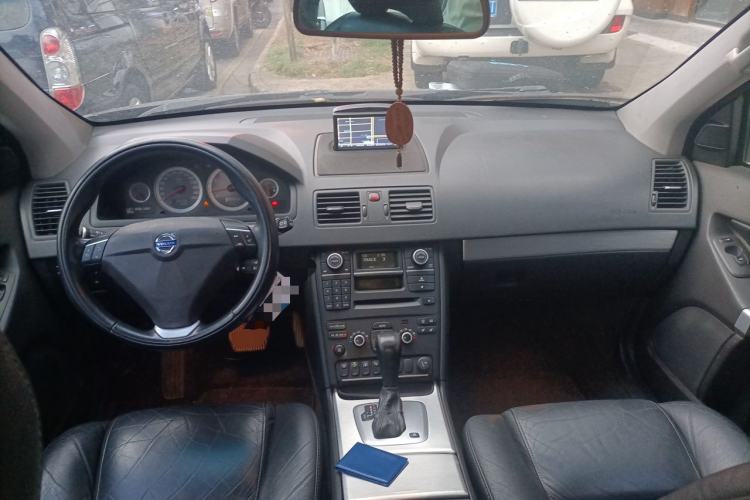 Used Volvo XC Classic 2014 T5 Luxury Edition Center Console