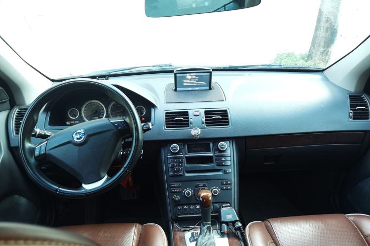Used Volvo XC Classic 2014 T5 Executive Edition Center Console
