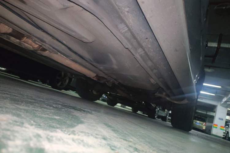 Used Volvo XC Classic 2014 T5 Luxury Edition Chassis Front Left