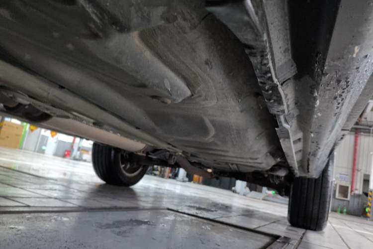 Used Volvo XC Classic 2014 T5 Luxury Edition Chassis Front Left