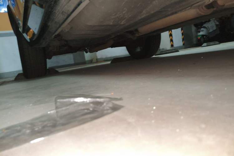 Used Volvo XC Classic 2014 T5 Luxury Edition Chassis Front Right