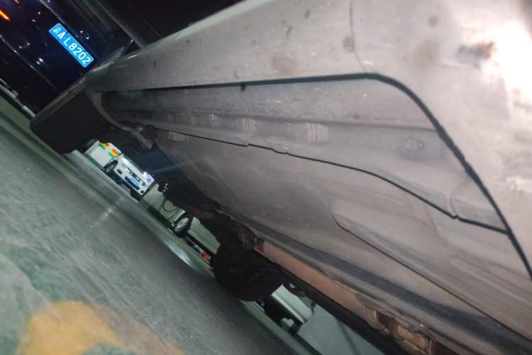 Used Volvo XC Classic 2014 T5 Luxury Edition Chassis Front Right