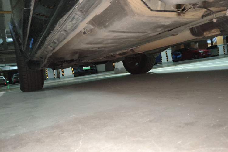 Used Volvo XC Classic 2014 T5 Luxury Edition Chassis Rear Left