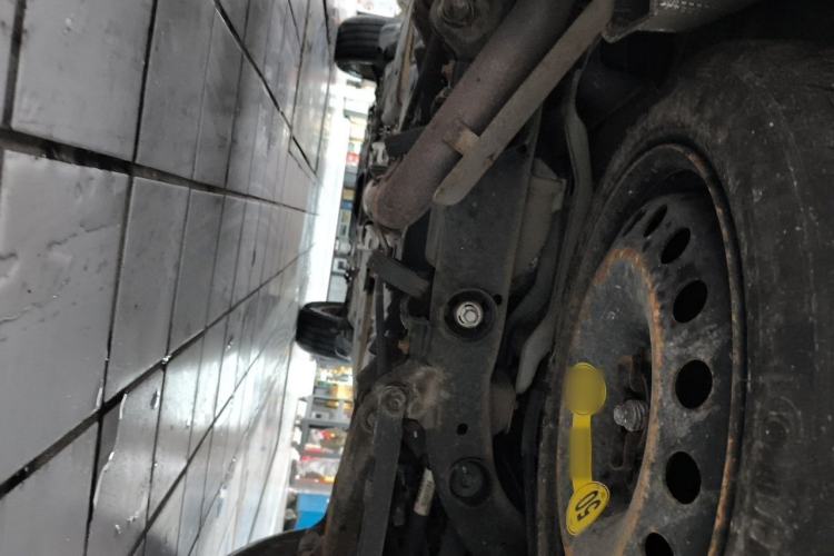 Used Volvo XC Classic 2014 T5 Luxury Edition Chassis Rear