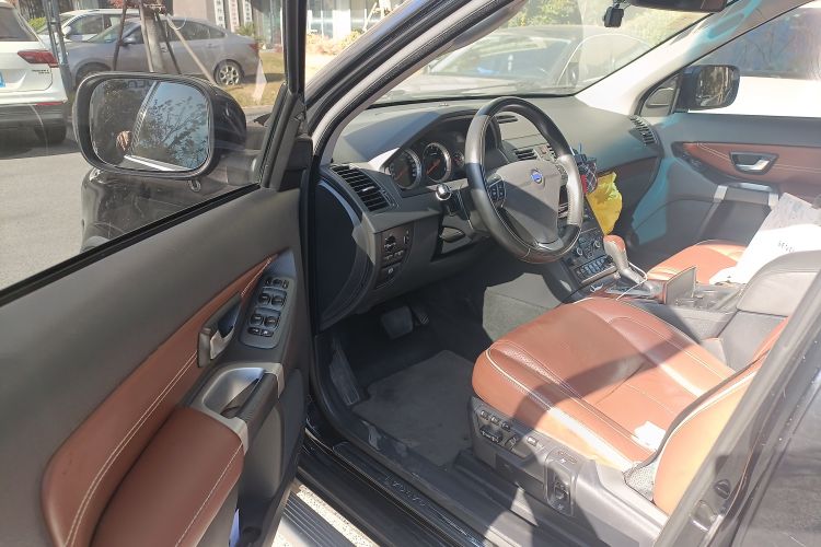Used Volvo XC Classic 2014 T5 Executive Edition Driver Seat