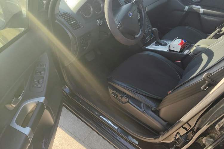 Used Volvo XC Classic 2014 T5 Luxury Edition Driver Seat