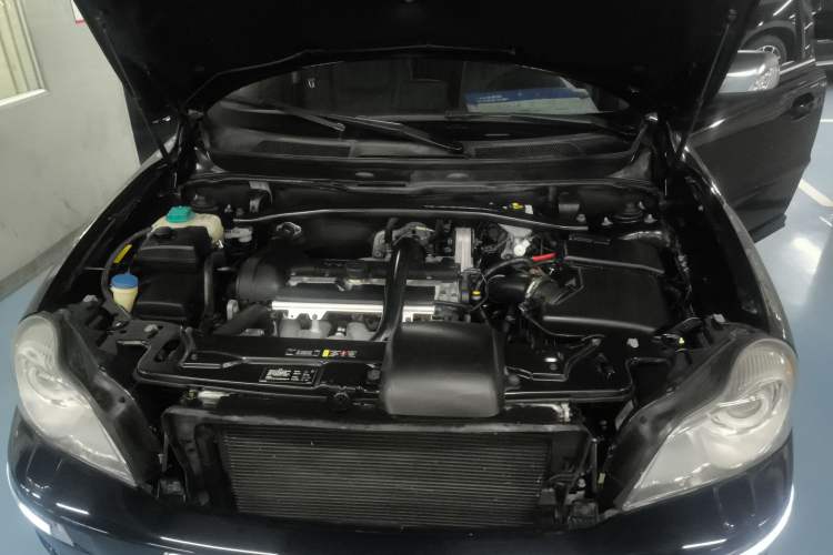 Used Volvo XC Classic 2014 T5 Luxury Edition Engine Bay