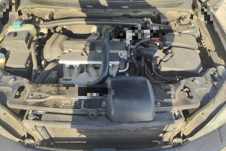 Used Volvo XC Classic 2014 T5 Luxury Edition Engine Bay