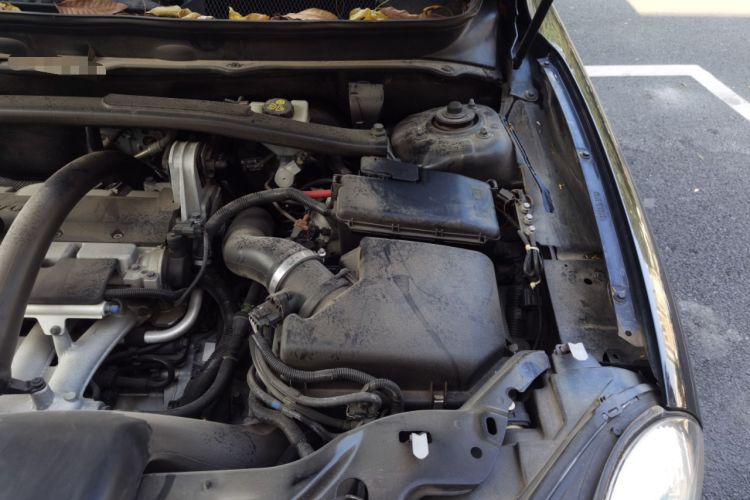 Used Volvo XC Classic 2014 T5 Executive Edition Engine Bay Left