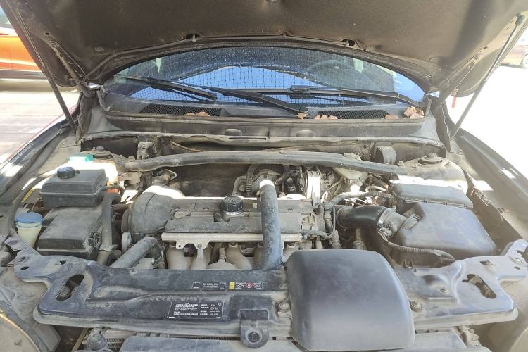 Used Volvo XC Classic 2014 T5 Luxury Edition Engine Bay