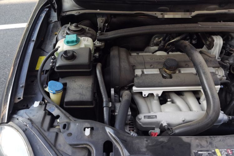 Used Volvo XC Classic 2014 T5 Executive Edition Engine Bay Right