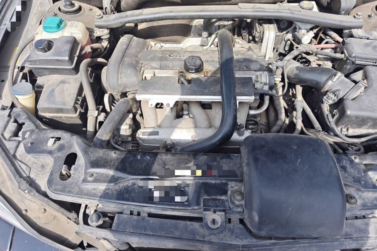 Used Volvo XC Classic 2014 T5 Luxury Edition Engine Bay