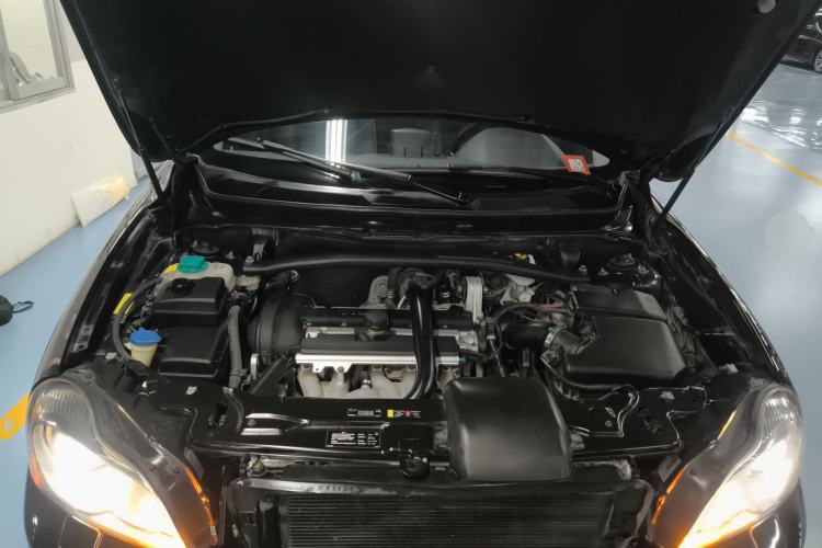 Used Volvo XC Classic 2014 T5 Luxury Edition Engine Bay