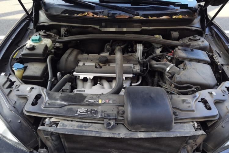 Used Volvo XC Classic 2014 T5 Executive Edition Engine Bay