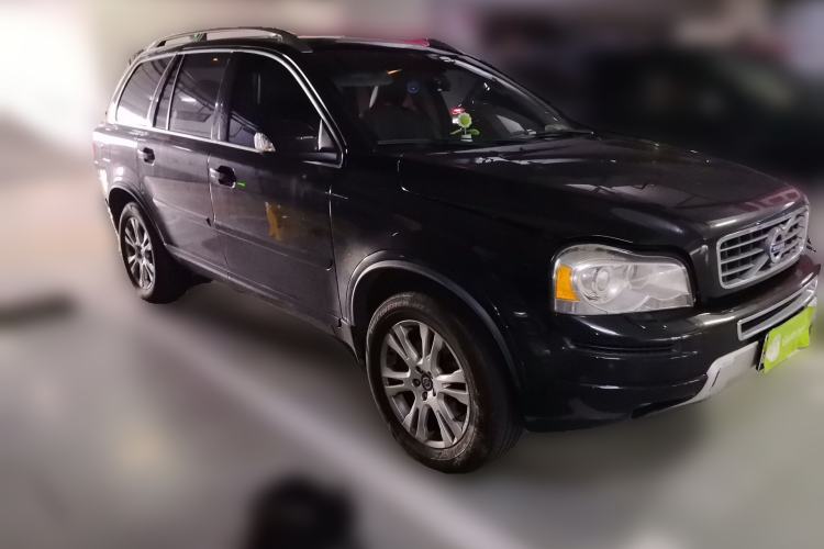 Used Volvo XC Classic 2014 T5 Luxury Edition Front Right 45 Deg
