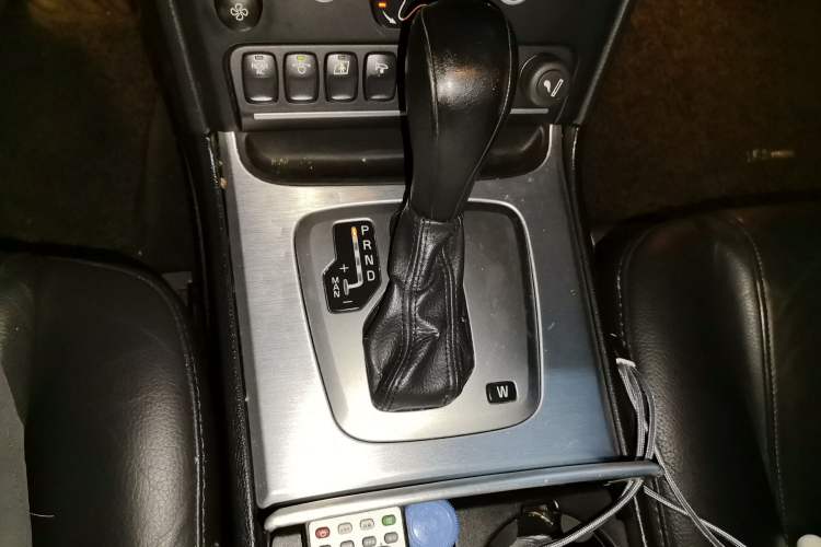 Used Volvo XC Classic 2014 T5 Luxury Edition Gear Lever