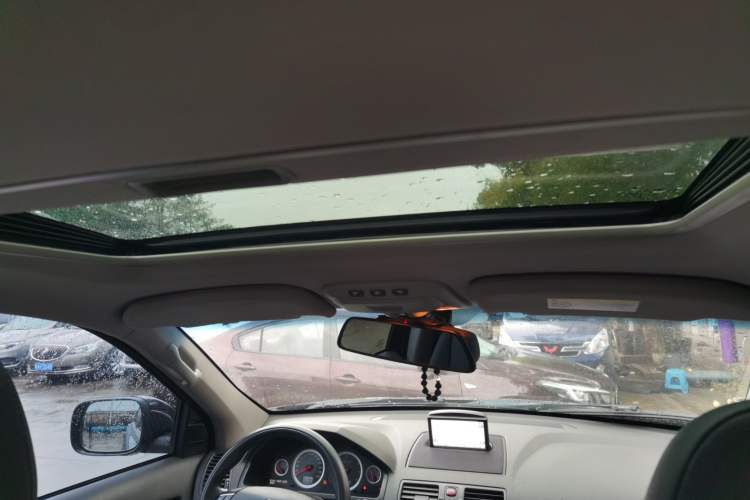 Used Volvo XC Classic 2014 T5 Luxury Edition Headliner