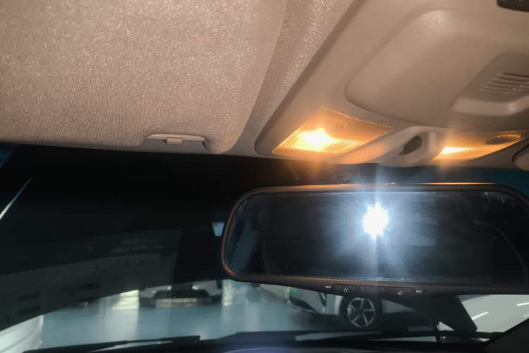 Used Volvo XC Classic 2014 T5 Luxury Edition Headliner