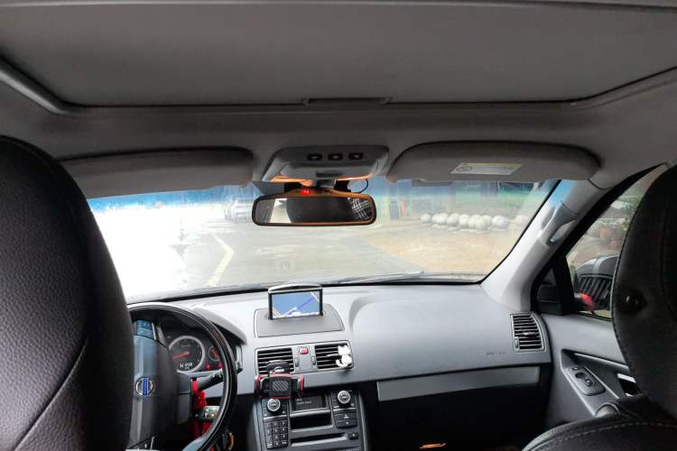 Used Volvo XC Classic 2014 T5 Luxury Edition Headliner