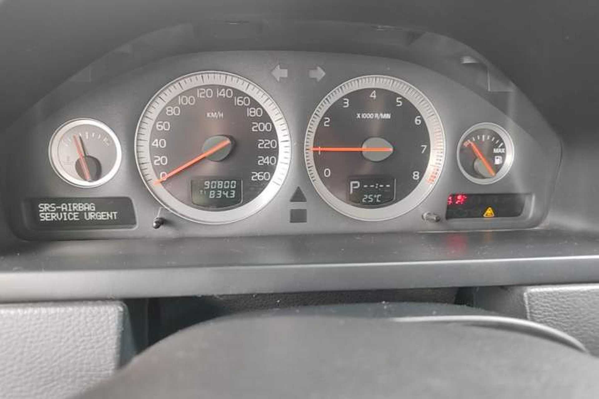 Used Volvo XC Classic 2014 T5 Luxury Edition Instrument Cluster