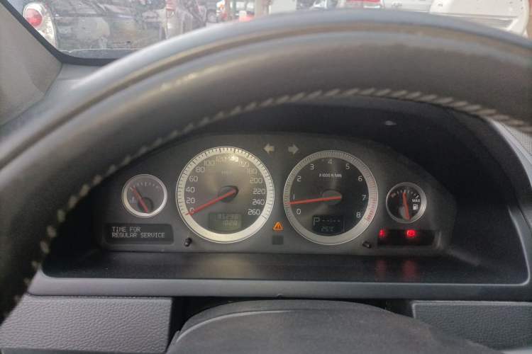 Used Volvo XC Classic 2014 T5 Luxury Edition Instrument Cluster