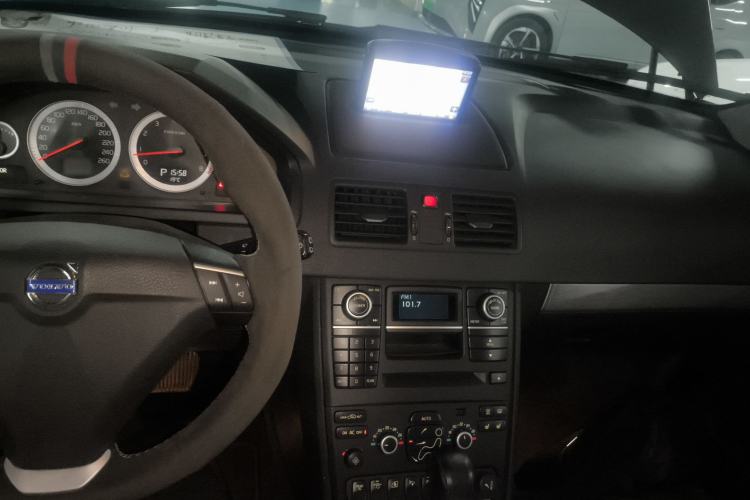 Used Volvo XC Classic 2014 T5 Luxury Edition Interior 2