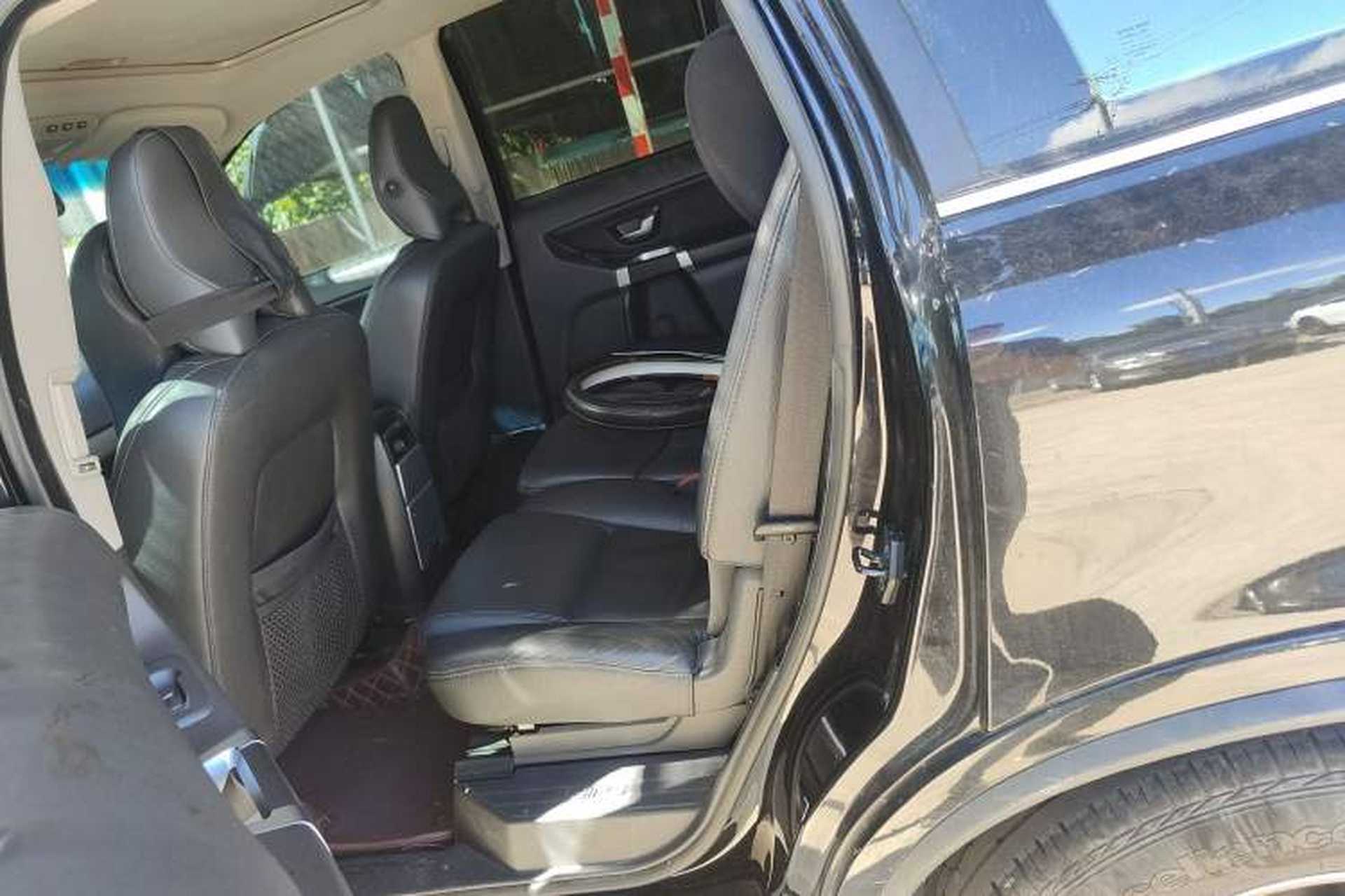 Used Volvo XC Classic 2014 T5 Luxury Edition Interior 4