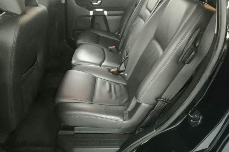 Used Volvo XC Classic 2014 T5 Luxury Edition Interior 4