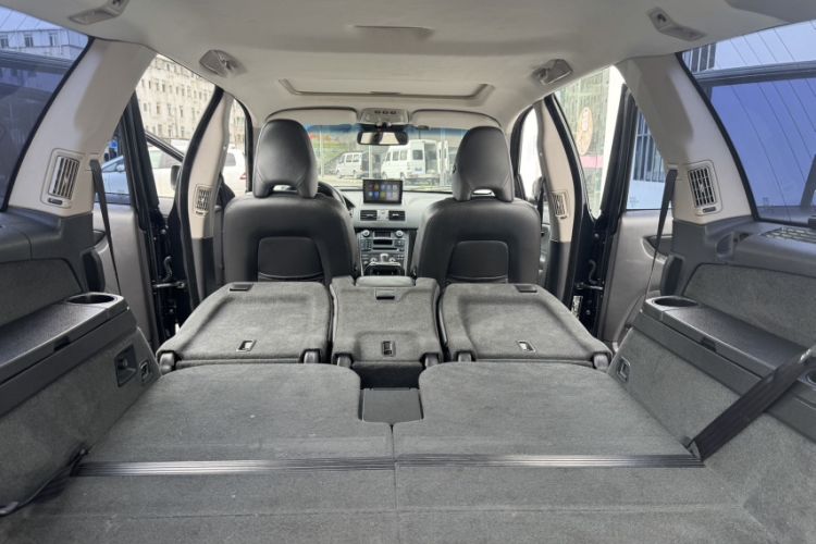 Used Volvo XC Classic 2014 T5 Luxury Edition Interior 9